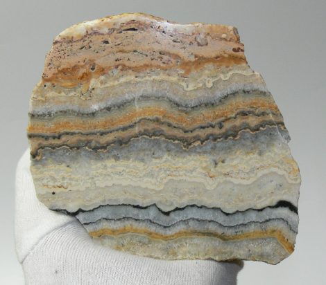Polished calcite from Hungary, Kesztölc (700 grams)